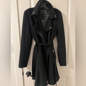 Le chateau trench coat